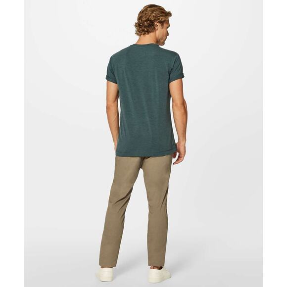 *Flawed Lululemon Commission Classic Pant Men's Size 38 Beige Golf Casual Pants - Picture 10 of 16